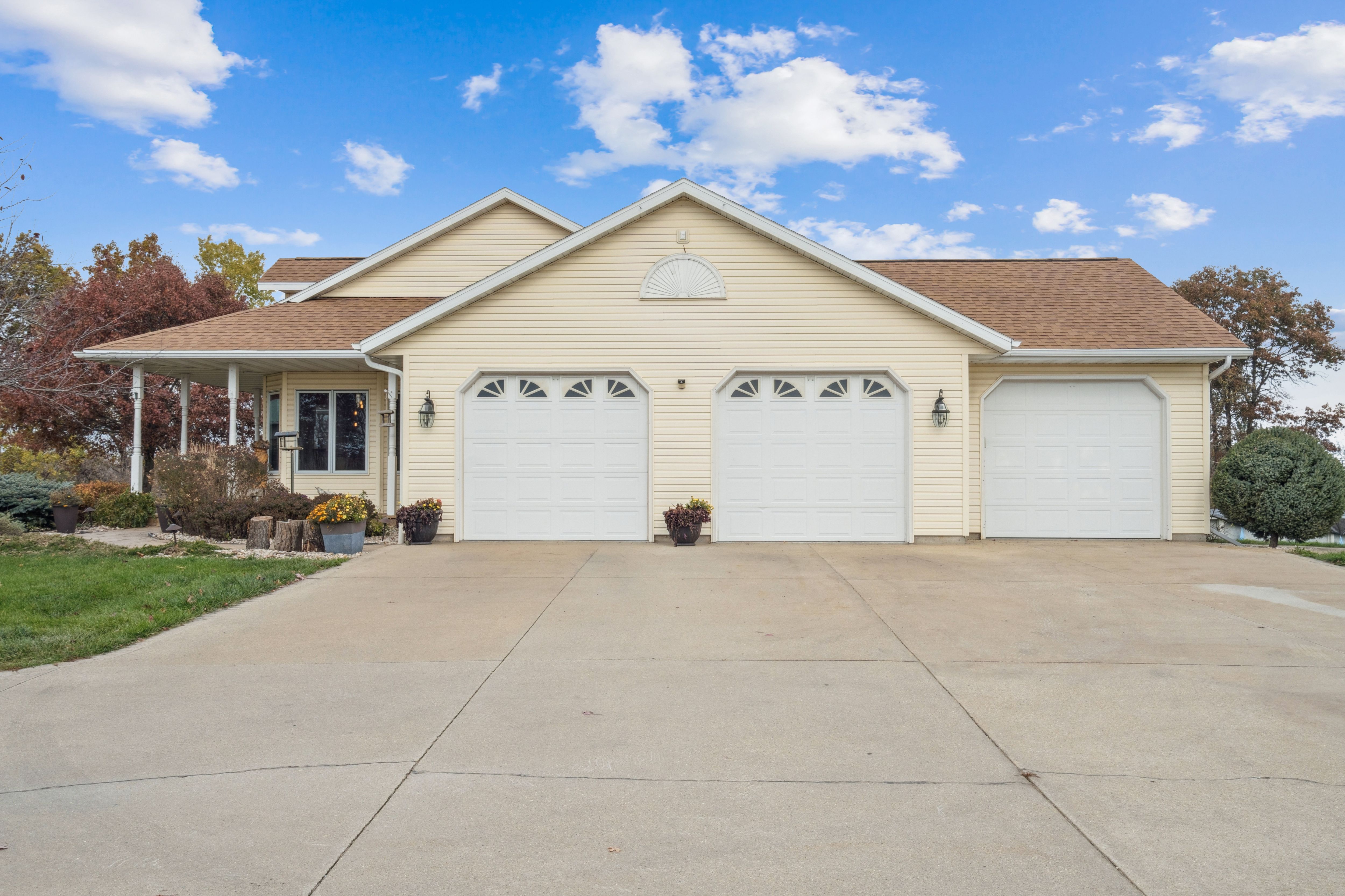 Listing Photo: 33-194 8370 County Hwy A